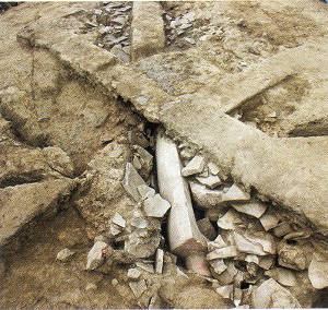 一つ山古墳から発見された刳抜式石棺