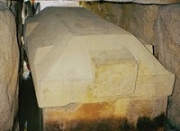 奈良県水泥南古墳石棺写真
